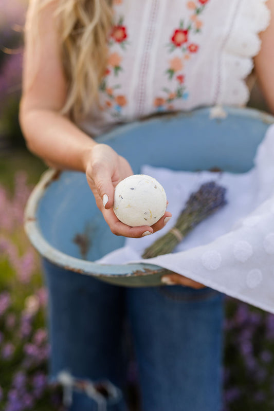 Buttermilk Bath Bomb- Lavender Calendula